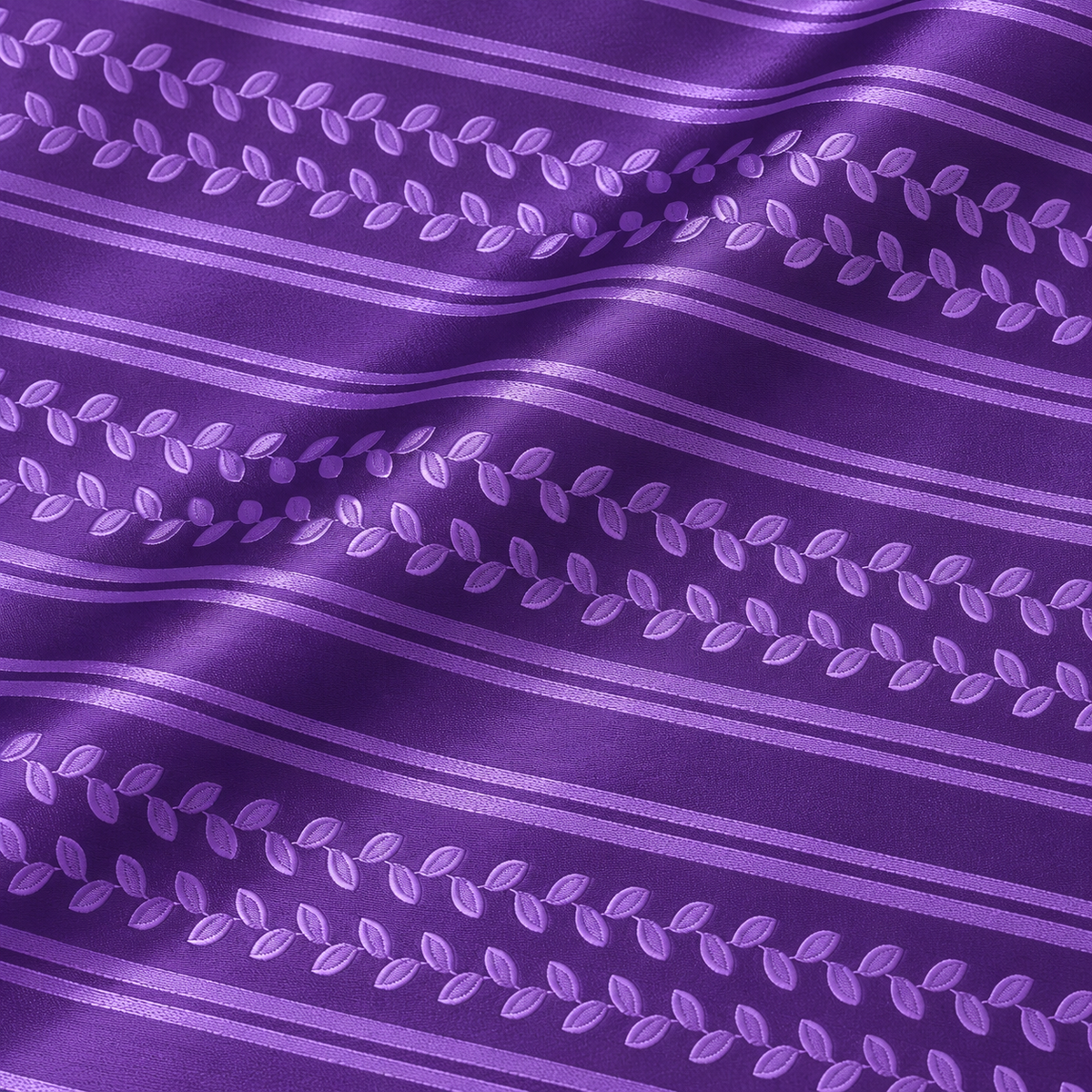 Bazin riche damassé – Violet motif feuilles (3 m, le complet)